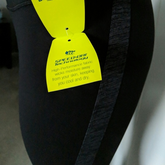 Spalding black and gray cutout leggings nwt - Picture 3 of 5